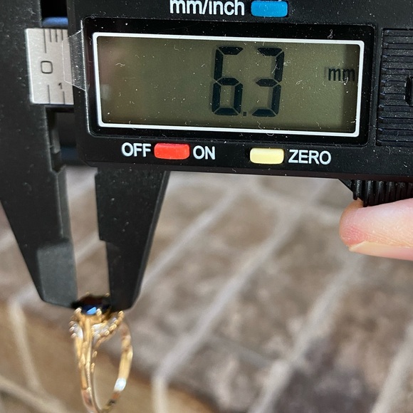 SOLID 14KT GOLD Diamond Sapphire Ring - Picture 13 of 14